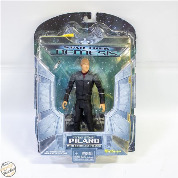 ART ASYLUM STAR TREK 2002 CAPTAIN