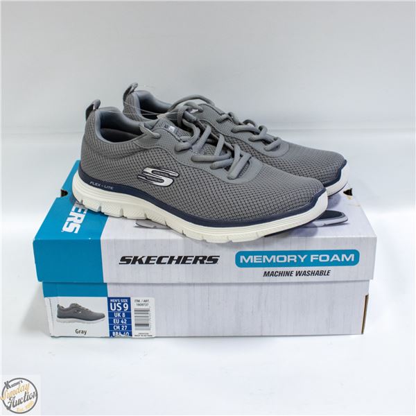 NEW MENS SIZE 9 SKECHERS MEMORY FOAM SHOES
