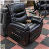 Image 2 : NEW AMERICAN GOOSE POWER RECLINER WITH HIGH BACK