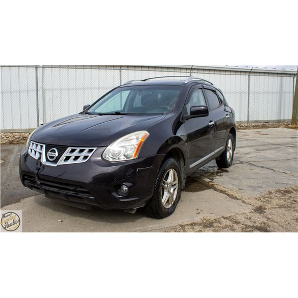 *LOW KMS* 2013 NISSAN ROGUE AWD