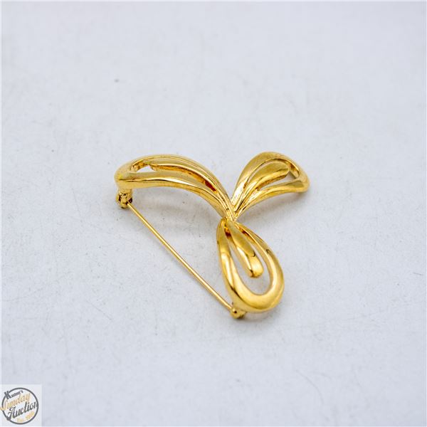 VINTAGE D'ORLAN 3 LOOP GOLD PLATED BROOCH