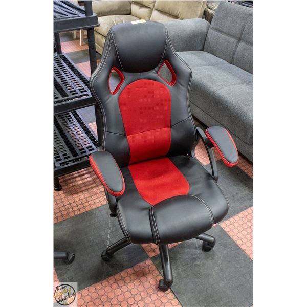 BLACK & RED GAMING CHAIR