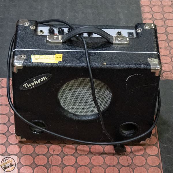 TYPHOON G-10 VINTAGE GUITAR AMP