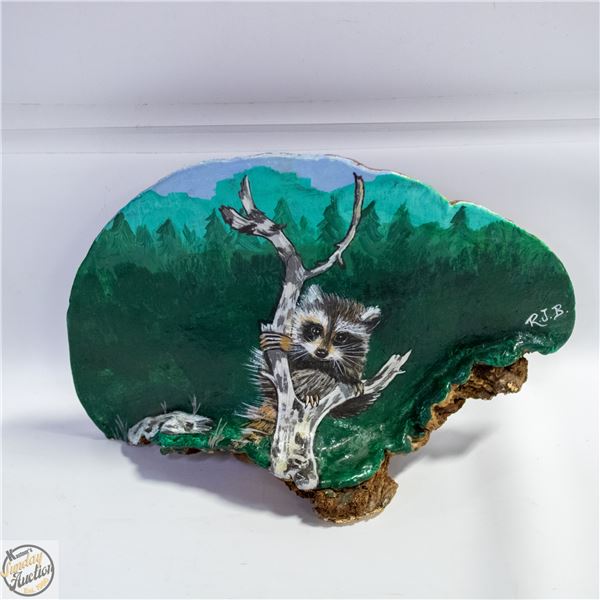 HAND PAINTED RACCOON ON WOOD PIECE H-6.5" W-4.5"