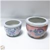 Image 1 : 2 VINTAGE PORCELAIN FLOWER PLANTERS