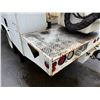 Image 56 : 2004 Ford F550 Super Duty Truck w/ Altec Telescoping Bucket Lic. 909HDE, 96990 Miles Boom Nonworking