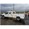 Image 2 : 2015 Ford F350 Service Truck, No Plates (Inoperable - Engine Needs to be Replaced)
