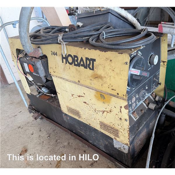 Hobart  DC Stick Welder / AC Generator 125 Amps / 4500 Watts