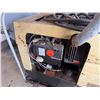 Image 7 : Hobart  DC Stick Welder / AC Generator 125 Amps / 4500 Watts