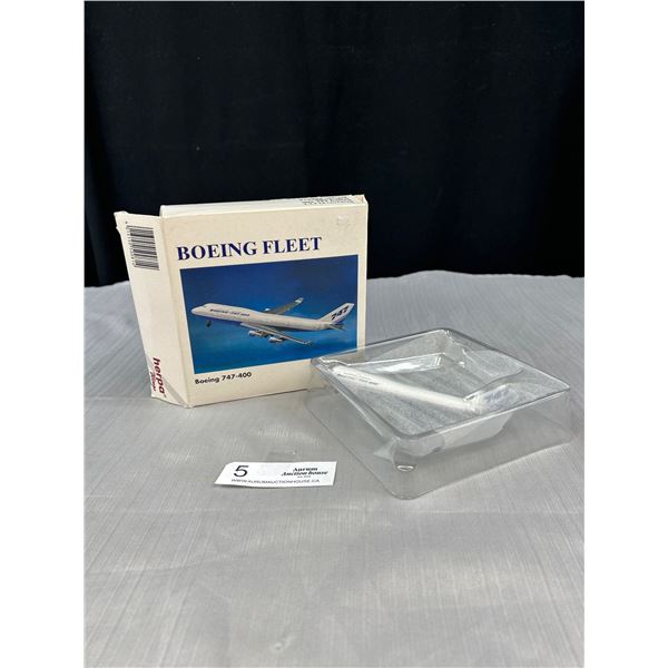 1:500 Scale boeing 747 Diecast Plane in box