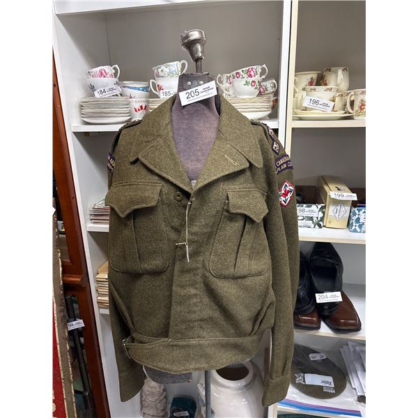 Vintage Royal Canadian Army Chaplin Corps Tunic On Manequin NO SHIPPING