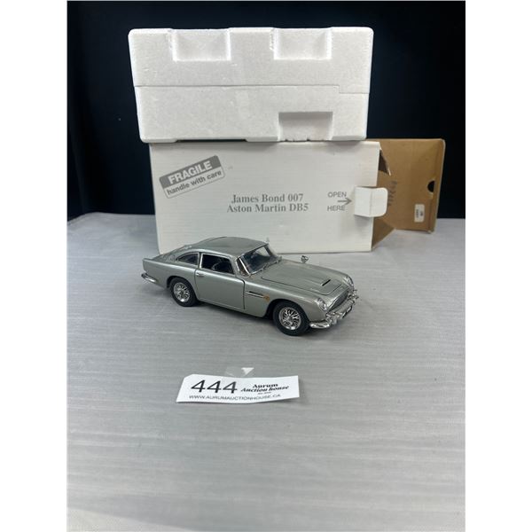 James Bond 007 Aston Martin DB5 Diecast Car w Original Box
