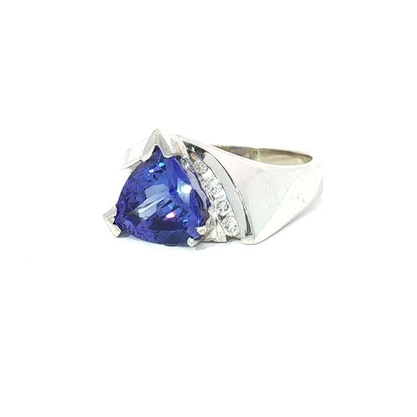 14K White Gold Trillion Cut Tanzanite and 0.15ctw Diamond Ring