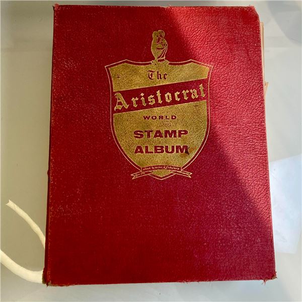 Aristocrat World Stamp Album Lot