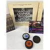 Image 2 : Hockey Collectibles