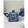 Image 4 : Blue & White Kitchenware