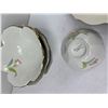 Image 8 : Decorative Plates