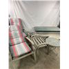 Image 1 : Patio Furniture Set