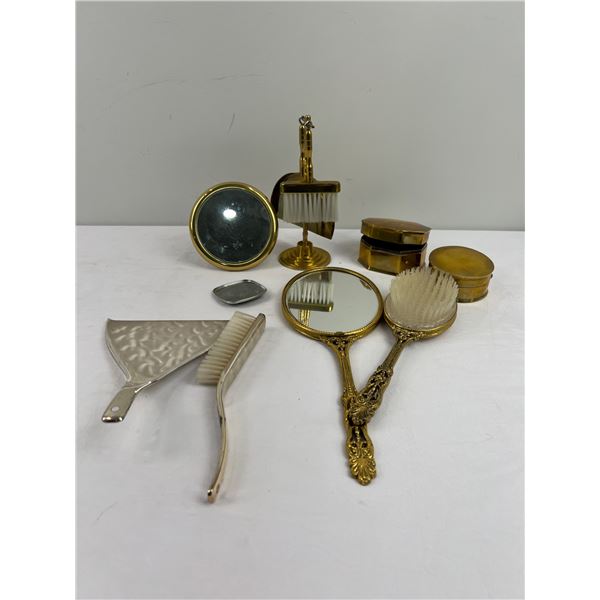 Vintage Vanity Decor
