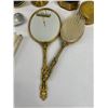 Image 2 : Vintage Vanity Decor
