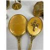Image 7 : Vintage Vanity Decor