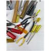 Image 2 : Toolbox with Content