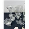 Image 4 : Seashells & Decorative Vases