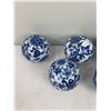 Image 3 : Blue & White Ceramic Orbs