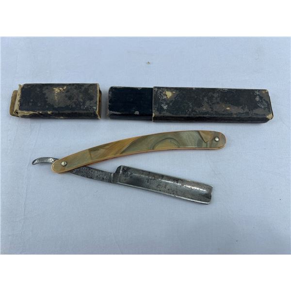 Vintage GEO.W.KORN Straight Razor