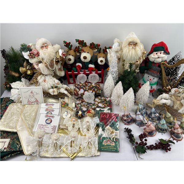 Christmas Decor Lot