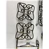 Image 5 : Metal Stands & Decor