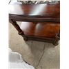 Image 5 : Klaussner Glass Top Side Table