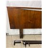 Image 2 : Queen Wooden Bed Frame