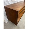 Image 4 : Mid Century Dresser & Mirror