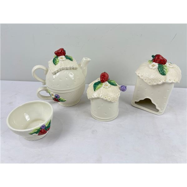 Berry Themed Tea Set