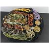 Image 1 : Assortment of Costume Jewelry