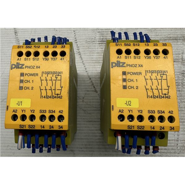 (2) Pilz #774730 / PNOZ X4 24VDC 3n/0 1n/c Safety Relays