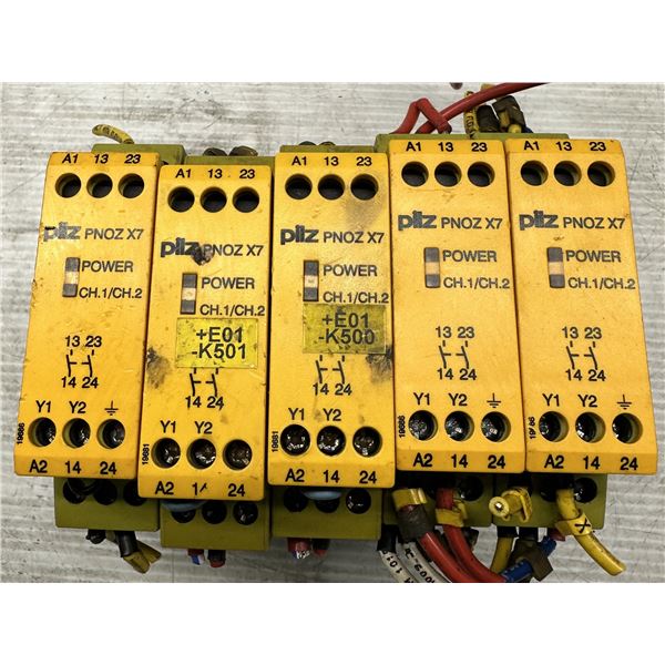 (5) Pilz #774059 / PNOZ X7 24VACDC 2n/o Safety Relays