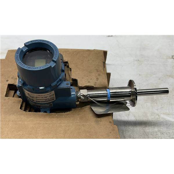 Rosemount #214CRWSMB1S3E0042SLN5V20 Transmitter w/ Indicator