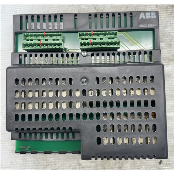 ABB #3HAC 3939-4 Combination I/O Module Board