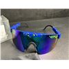Image 2 : Pit Viper Polarized Sunglasses for Adults - New