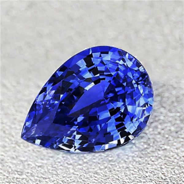 Natural  Intense Blue Sapphire [Flawless-VVS]
