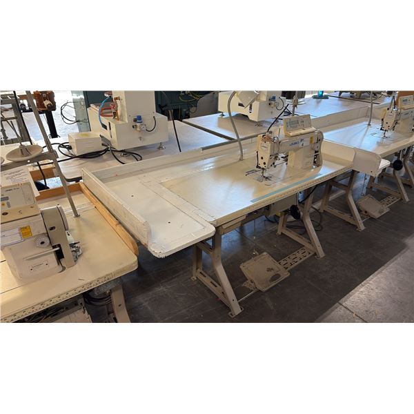 JUKI DLN-5410N-7 HIGH-SPEED, 1-NEEDLE, NEEDLE-FEED, LOCKSTITCH INDUSTRIAL SEWING STATION