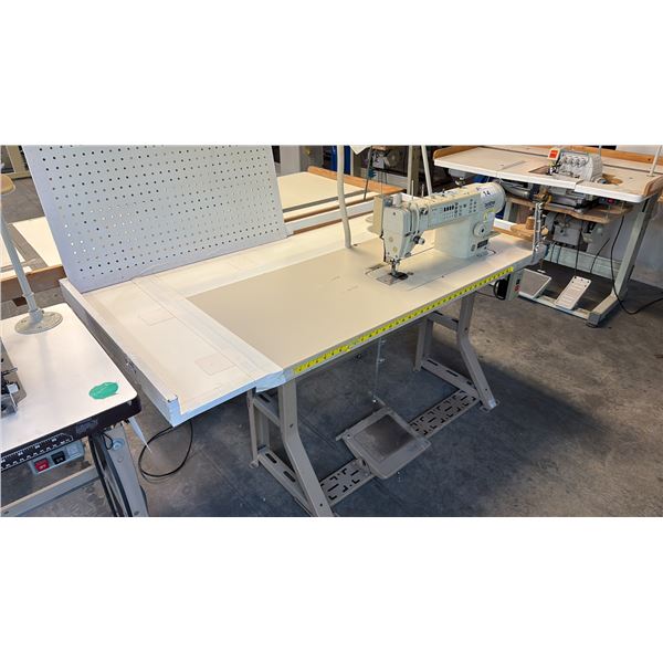BROTHER DD7100-903A HIGH-SPEED, 1-NEEDLE, DIRECT-DRIVE DRY-HEAD LOCKSTITCH INDUSTRIAL SEWING STATION