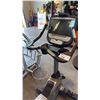 Image 2 : TRUE 400 COMMERCIAL UPRIGHT BIKE W/ FRONT CONSOLE