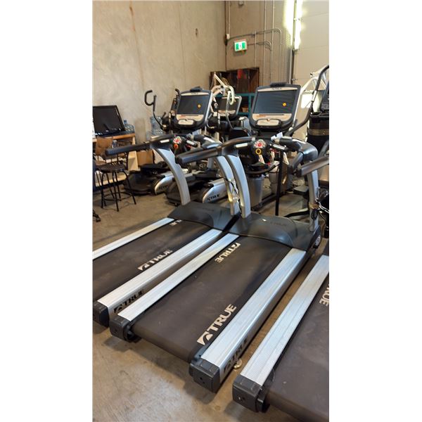 TRUE (400 SERIES) PREMIUM COMMERCIAL-GRADE TREADMILL