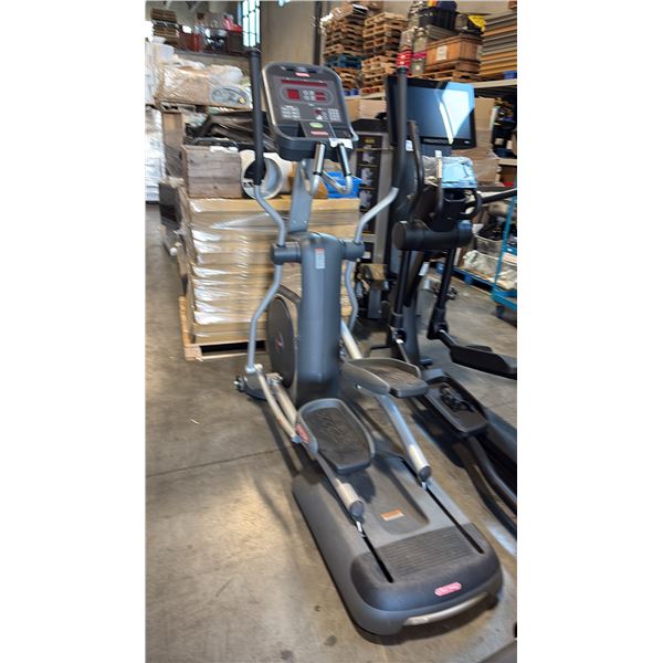 STAR TRAC 9-6080-MUNBP0 TOTAL BODY TRAINER COMMERCIAL-GRADE ELLIPTICAL MACHINE
