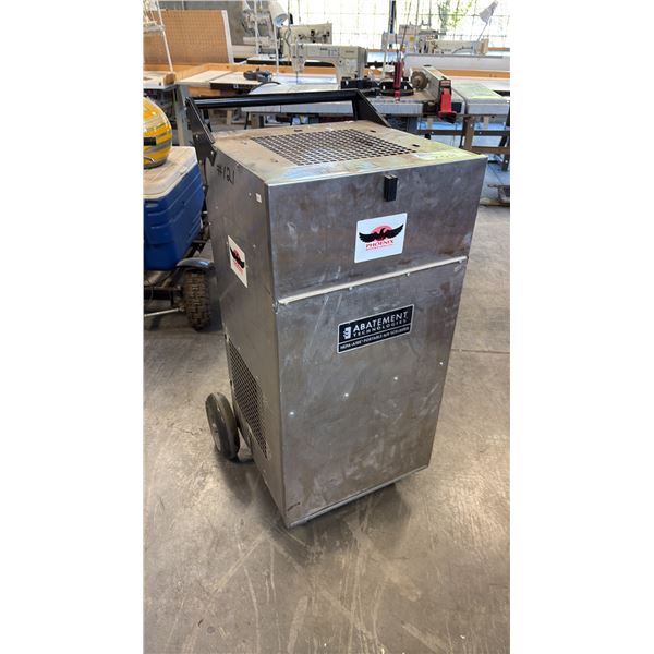 ABATEMENT TECHNOLOGIES HEPA-AIRE PAS1200 PORTABLE AIR SCRUBBER & 2 MISC AIR CONDITIONS
