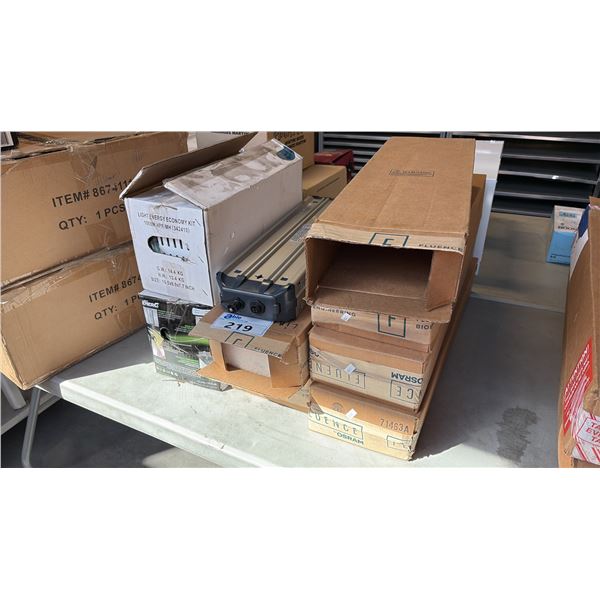 ASSORTED BALLAST INCL FLUENCE PSE3-1-320-54 LED DRIVER, LIGHT ENERGY AND MORE