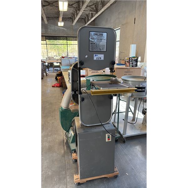 DELCO 14" WOOD CUTTING BAND SAW (MODEL 0067)